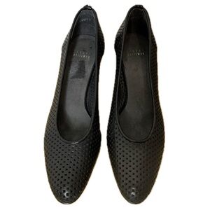 Stuart Weitzman Size 8.5 Black Perforated Smooth Leather Patent Heel Pumps
